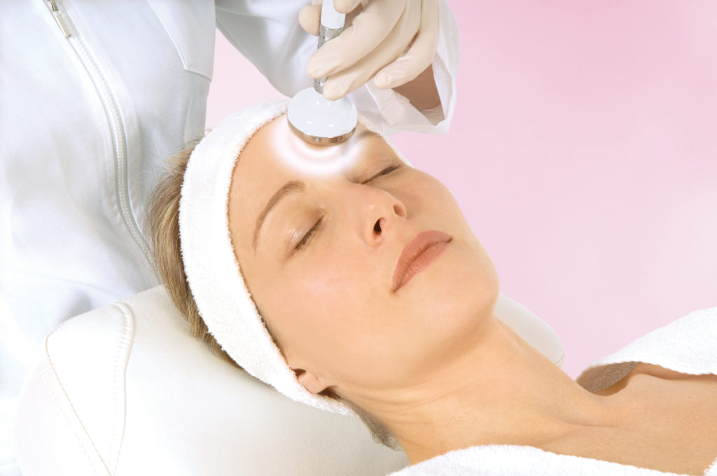 Luxe Science Institute Energy therapies reduce wrinkles, build collagen and tighten skin.